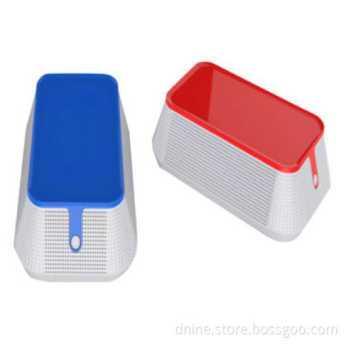 High-efficiency Bluetooth Speakers, 15-hour Playing Time, 3x AAA Alkaline Batteries